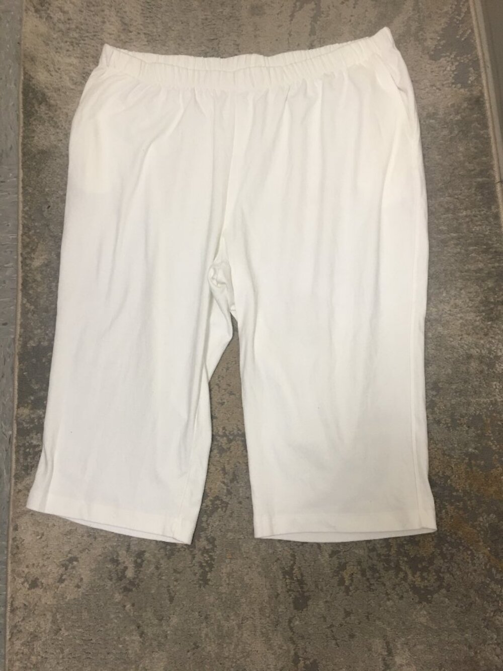 Lands' End 100% Cotton White soft Knit Capri Pants